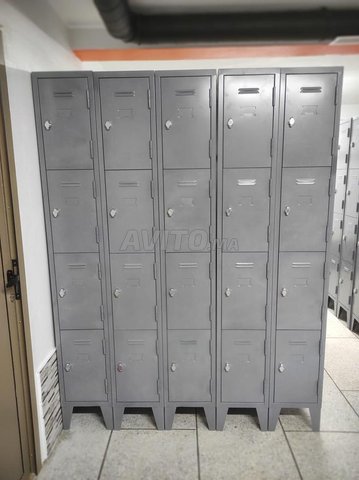 Vestiaire métallique solide – Plusieurs modèles