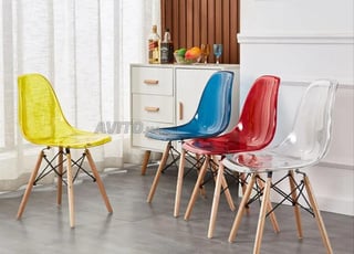 Chaise d’accueil transparente style ghost 