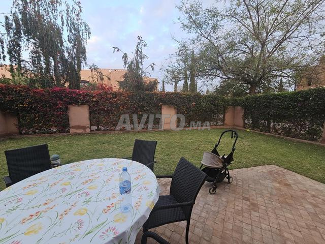 villa meublé piscine collectif 