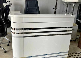 Accueil bureau – meuble réception design