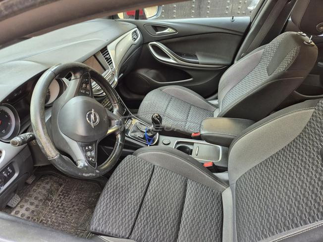 Opel astra manuelle modèle fin 2021
