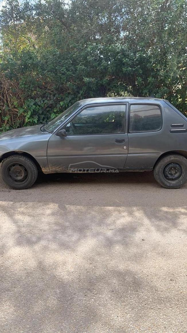 Peugeot 205 Essence Manuelle 1985 à Meknès