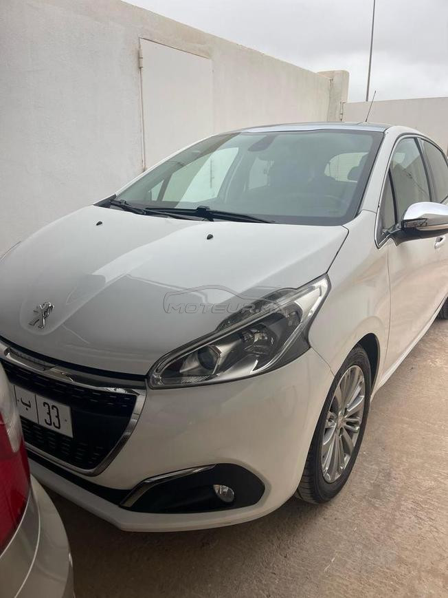 Peugeot 208 Diesel Manuelle 2018 à Agadir