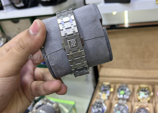 ساعة رجالية 