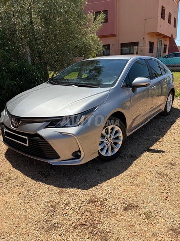 تويوتا كورولا هايبرد أوتوماتيك 2022 في مكناس