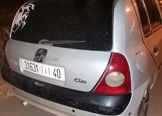 RENAULT CLIO Manuelle 2002 à El Hajeb