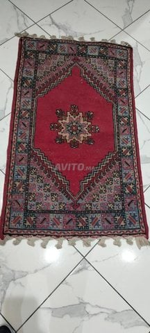 deux tapis rbati et persan soie
