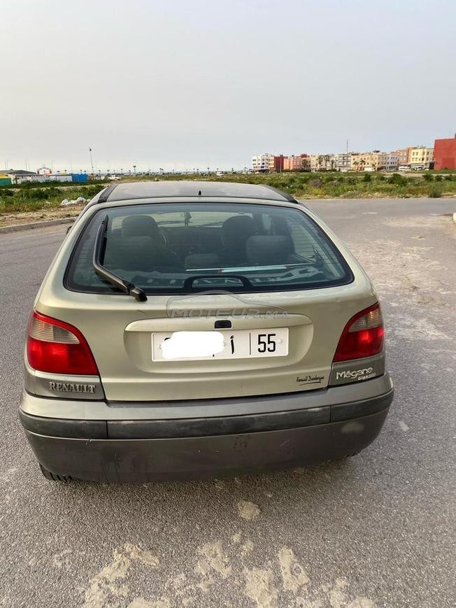 voiture megane 2003