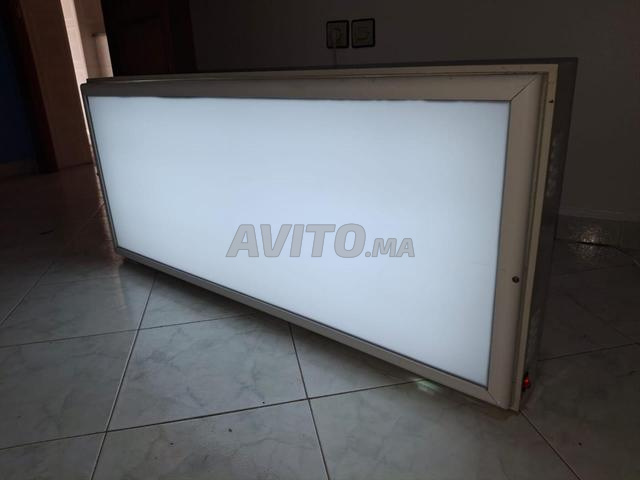 Négatoscope en très bon état 3 plages 120 × 50 cm