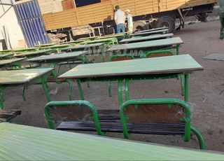 طاولة مدرسية تتسع لشخصين بسعر الجملة