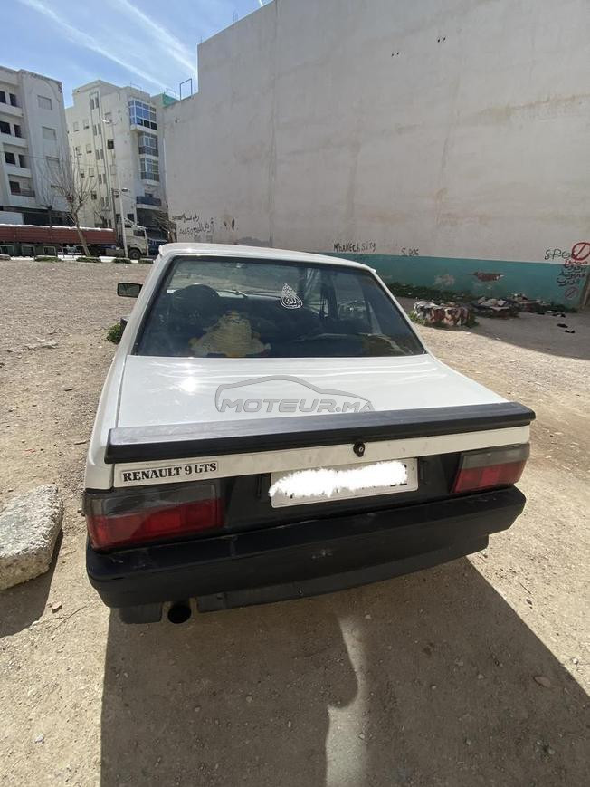 Renault 9 