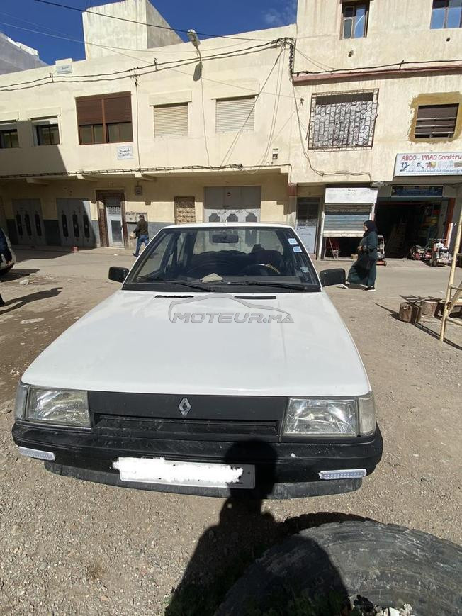 Renault 9 