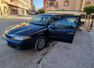 Laguna Essence Manuelle 2004 à Nador