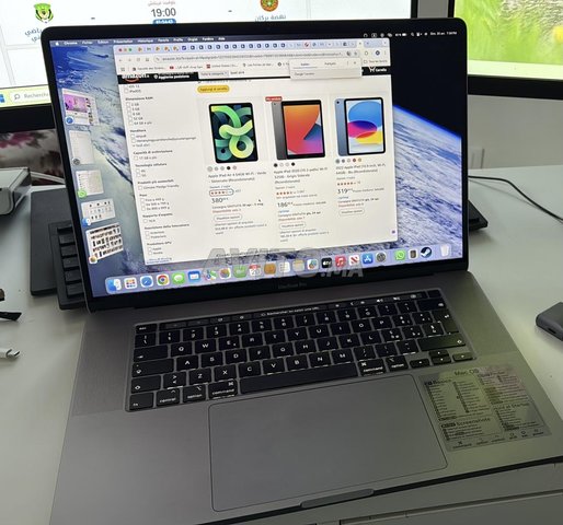 MacBook Pro 2019 Touch Bar 