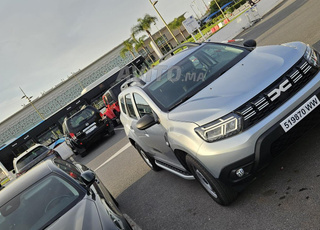  Voiture Duster sans caution à aéroport rabat salé