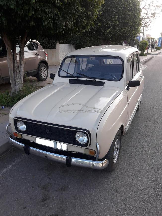 Renault R4 Essence Manuelle 1992 à Boufkrane