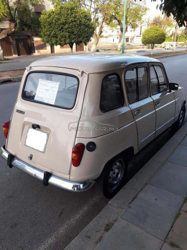 Renault R4 Essence Manuelle 1992 à Boufkrane