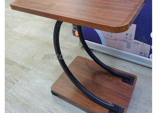 Table rectangulaire a 2 niveaux avec roulettes