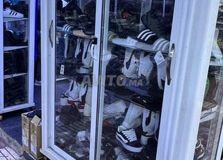 مرحبا فيترينات في حالة جيدة للاكسسورات