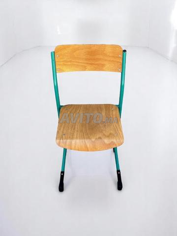 كرسي مدرسي للأطفال من الخشب والمعدن قابل للتكديس