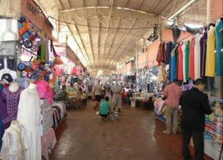 محل تجاري25 متر بسوق السبت الشعبي  بأيت ملول  