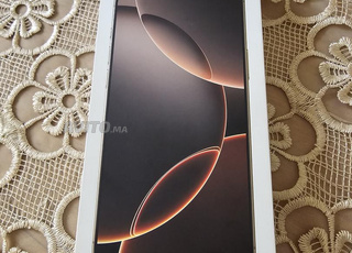 iPhone 16 pro max neuf