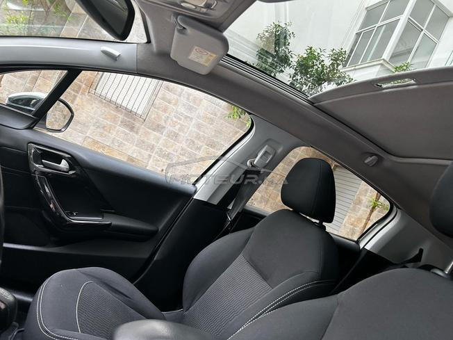 Peugeot 208 Modèle 2019 1ère main 