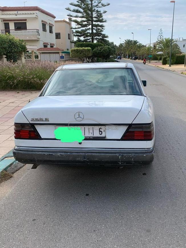 Mercedes-Benz 250 Diesel Manuelle 1998 à Rabat