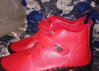 أحدية نسائية روعة