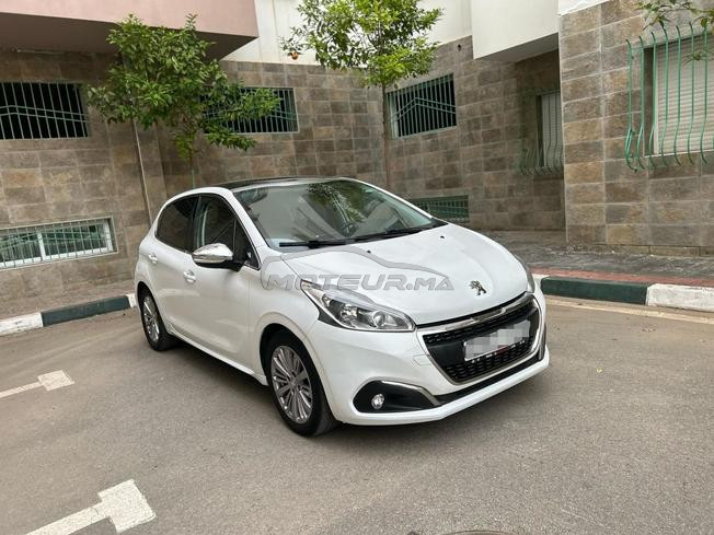 Peugeot 208 Modèle 2019 1ère main