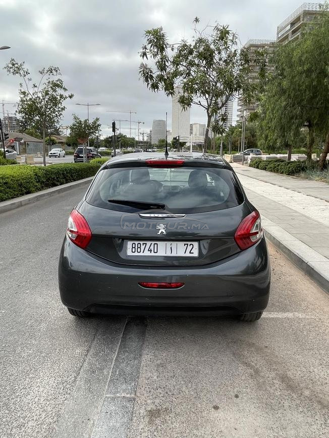 Peugeot 208 Essence Manuelle 2015 à Casablanca