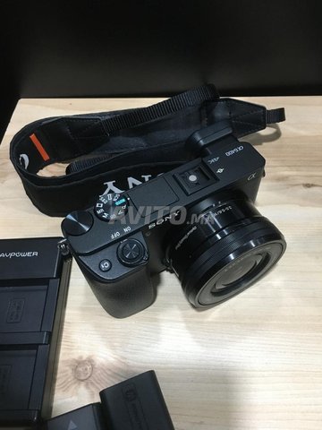 Sony Alpha 6400 Avec 16-50mm etat Comme Neuf 
