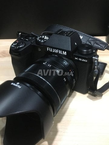 Appareil photo hybride Fujifilm X-S20 Avec 18-55mm