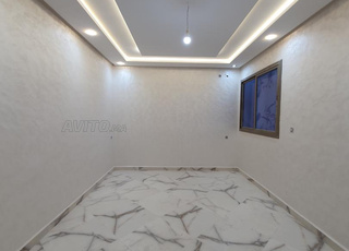 Appartement 🏢 à vendre moyen standing mhamid 