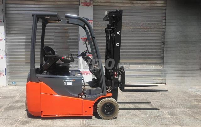 Chariot élévateur Toyota 1.6T électrique  - 2