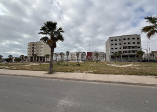 Terrain 320m2, Zone R4 à Hay Mohammadi