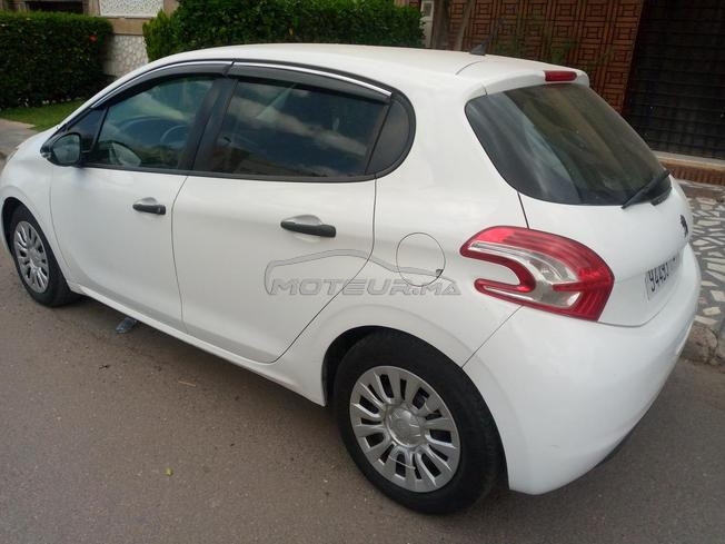 Peugeot 208 essence 