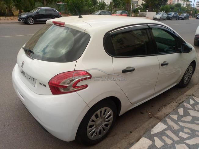 Peugeot 208 essence 