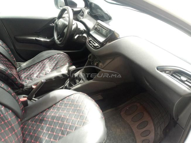 Peugeot 208 essence 