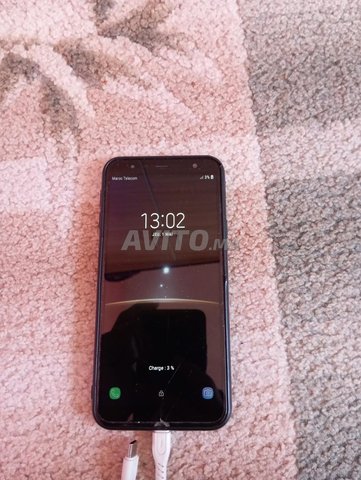 2 هواتف Samsung للبيع