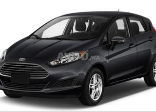 Ford fiesta disponible pour location