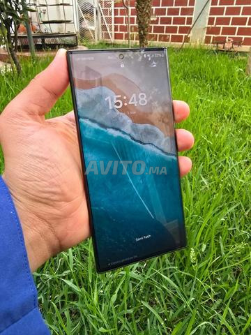 Samsung Galaxy S23 Ultra 1TB exclusive Comme Neuf - 2