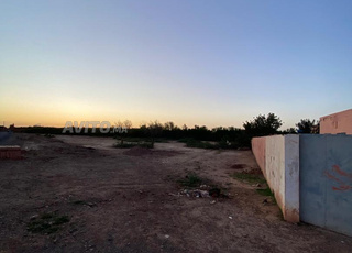 terrain à vendre أرض للبيع