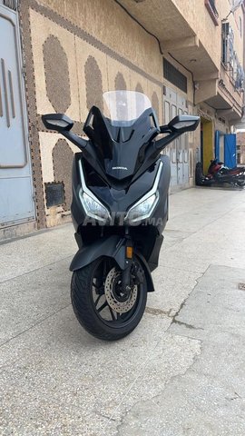 Forza 125 2023 douane 2025 jamais roulé au Maroc