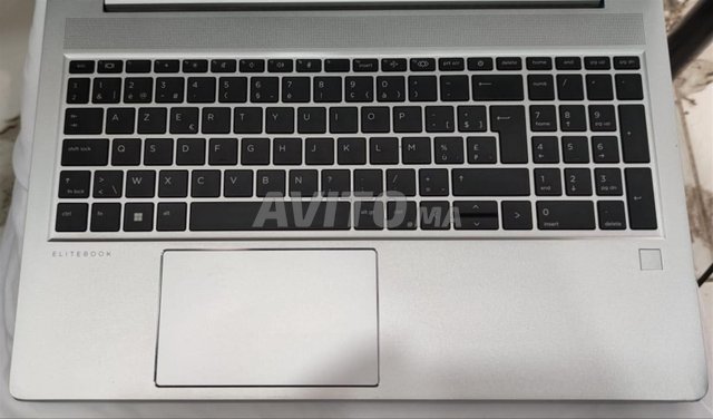 HP EliteBook 650 G10 – Performance et élégance