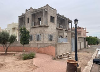 VILLA SEMIE FINIE A VENDRE