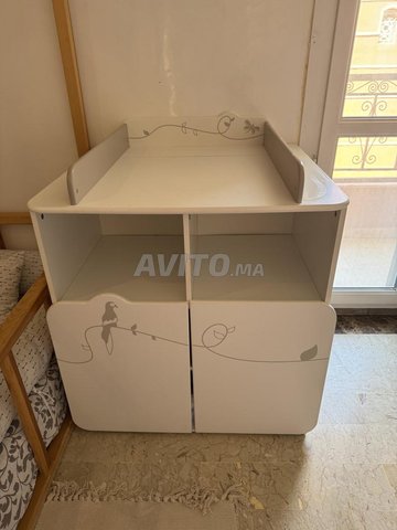 Table et commode a langer