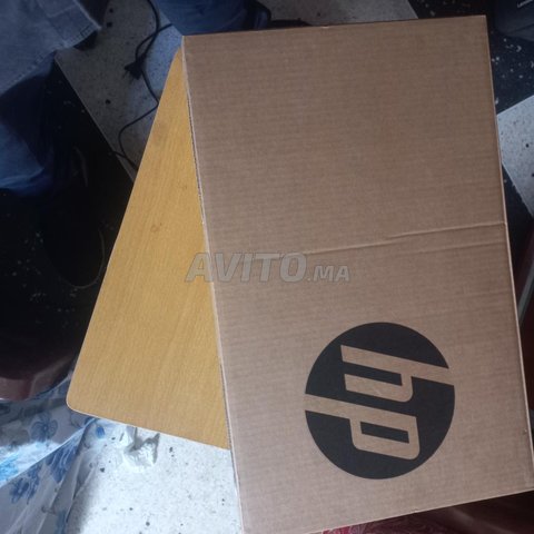 Pc portable neuf HP dw-3062nk i5 11 éme.