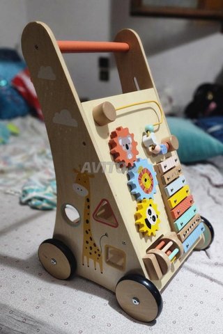 trotteur bebe en bois