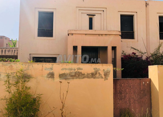 MAGNIFIQUE VILLA SEMI FINIE 